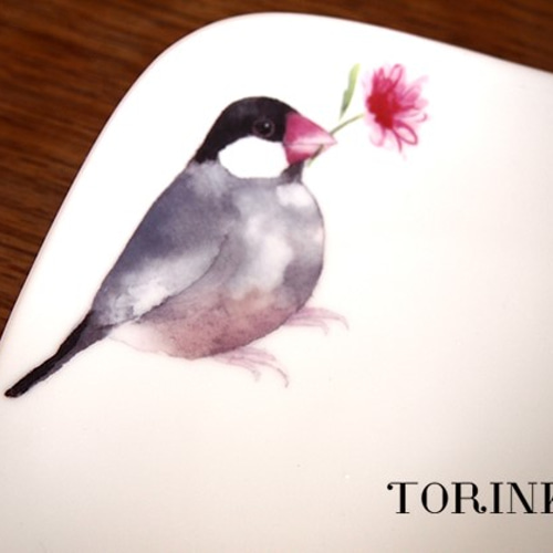 桜文鳥 美濃焼き お皿（黒文鳥） 大皿 TORINKO 通販 3292823｜Creema