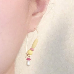 ハート フープピアス 黄色 / Heart hoop pierced earrings 2枚目の画像