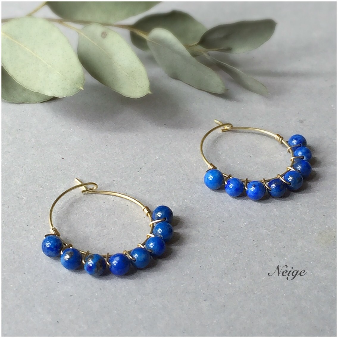 ラピスラズリの14kgfフープピアス        Ω