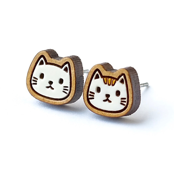 『田田製作所』木製ピアス- 猫(Stainless steel earring posts) 2枚目の画像