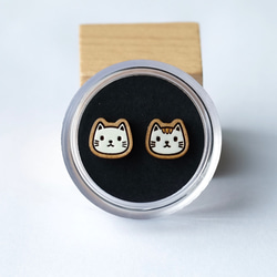 『田田製作所』木製ピアス- 猫(Stainless steel earring posts) 5枚目の画像