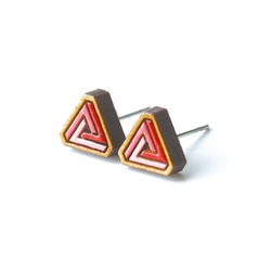『田田製作所』彩繪木耳環-三角幾何(紅色) 耳夾 第2張的照片