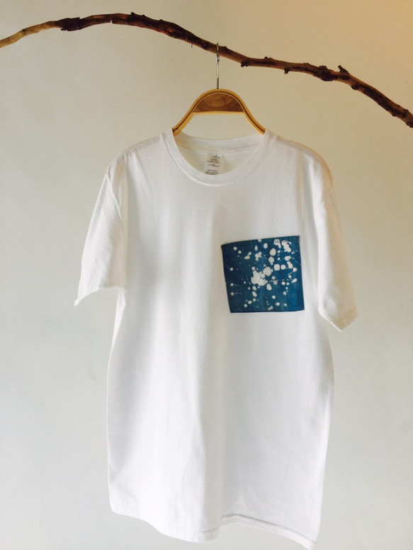 宇宙への快適な手染めisvaraブルー色素コットンTシャツシリーズ損失 1枚目の画像