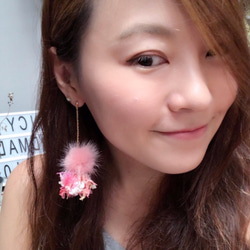 ［Nancy’s]《草莓蘇打》天然粉紅毛球+日本手染線流蘇[夾式]耳環 第3張的照片