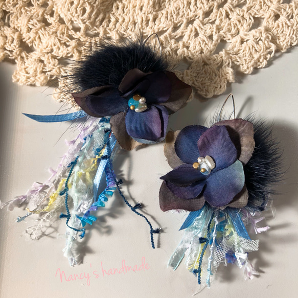 [ナンシーズ] &quot;ディープブルーシートラベル&quot;日本の手染め線ダークブルーグラデーションアジサイの花びらヘアボ 1枚目の画像
