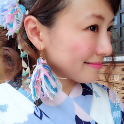 [Nancy’s] 《夏祭京蟬》日本限定彩色澎澎手染線花瓣翅膀耳環 第2張的照片