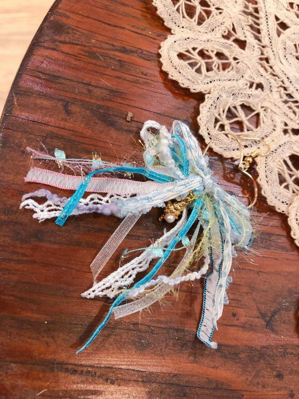 [ナンシー] &lt;海のハート&gt;さわやかな愛の刺繍ちょう結びタツノオトシゴパールシェルダングルピアス 6枚目の画像