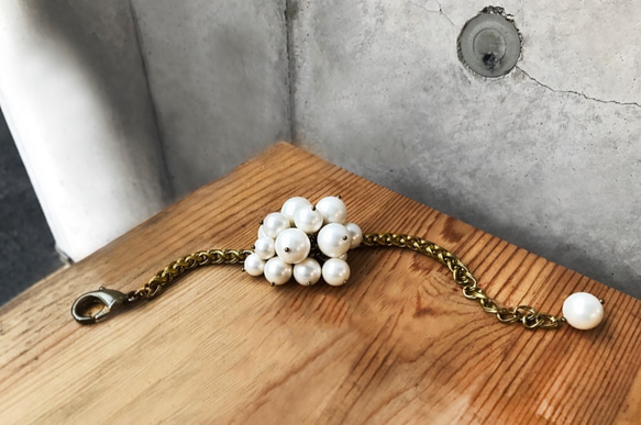 圓氐『古典珍藏』 茱麗葉的葡萄手鍊 手工設計 手工製作 微復古 輕珠寶 黃銅飾品 第2張的照片