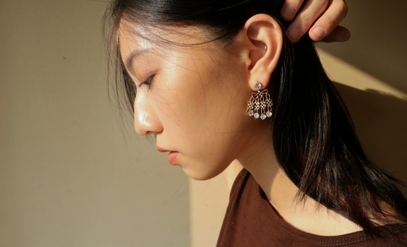 圓氐『古典鏤空』貴族蕾絲洋裝耳環 第4張的照片