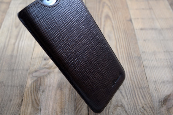 APEE皮手工~~塑型手機皮套~十字紋巧克力~(Samsung S8 / S8+) 第1張的照片