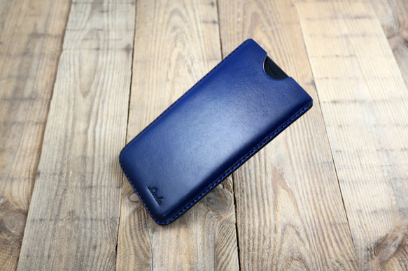 APEE皮手工~塑型手機皮套~素面深藍~Sony XZ2 第3張的照片