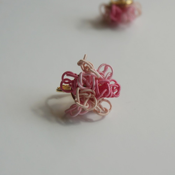 Mizuhiki耳環繡球（粉紅色）中號 第3張的照片