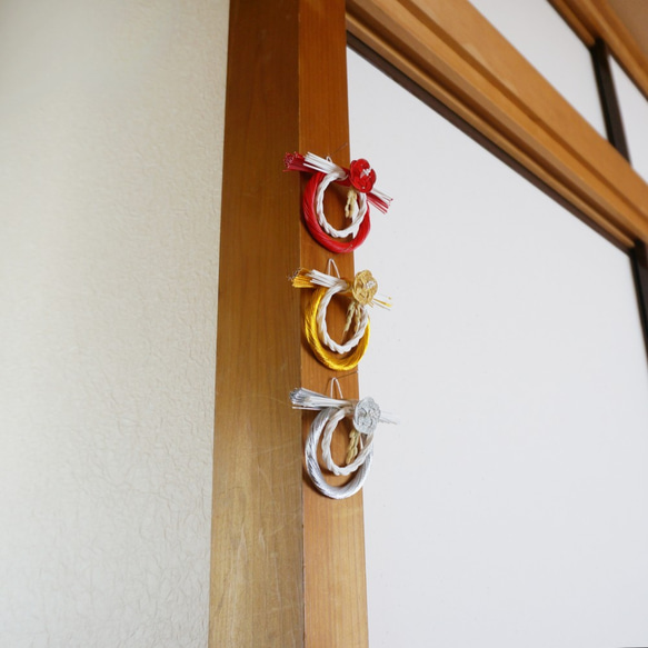 お正月飾り 極小 梅（赤） 7枚目の画像