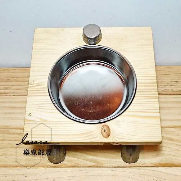 [le sens] 手作松木寵物飼料碗架便當餐架/單碗(桌面可調整斜度) 第3張的照片
