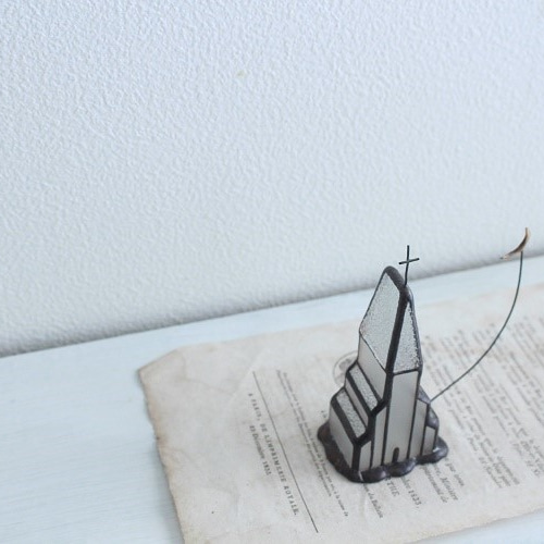 教会とお月さまのオブジェ（大） その他インテリア雑貨 caco 通販