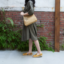 日本刺繡緹花布手工草編鞋 黃刺繡緹花 第6張的照片