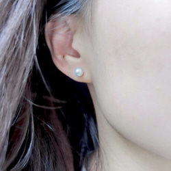 【閃耀月光】珍珠單鑽純銀耳環：F179203 第5張的照片