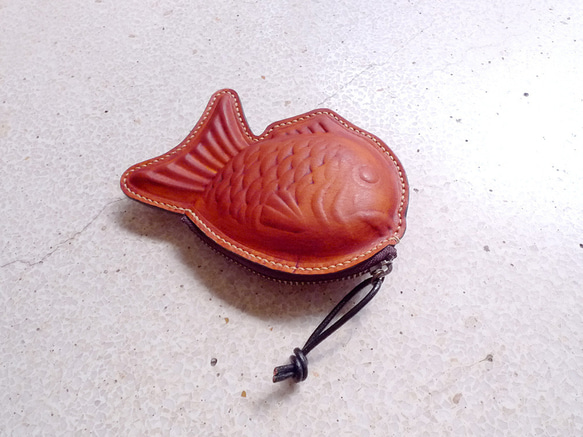 手工縫製刷染色鯛魚燒皮革零錢包 第3張的照片