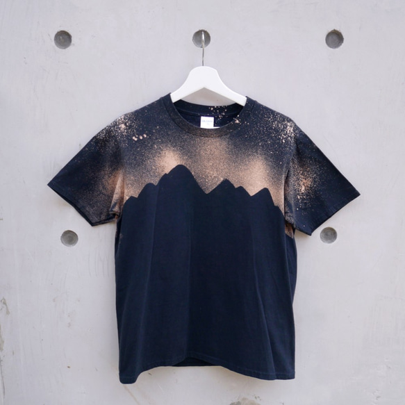 手染めTシャツ 台湾 デザイン Night Mountain 1枚目の画像