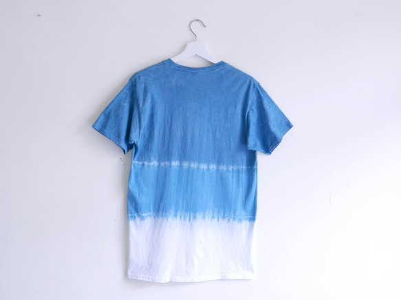 [輪藍] T恤 中性款/女款 純棉 手染 渲染 染色 第2張的照片