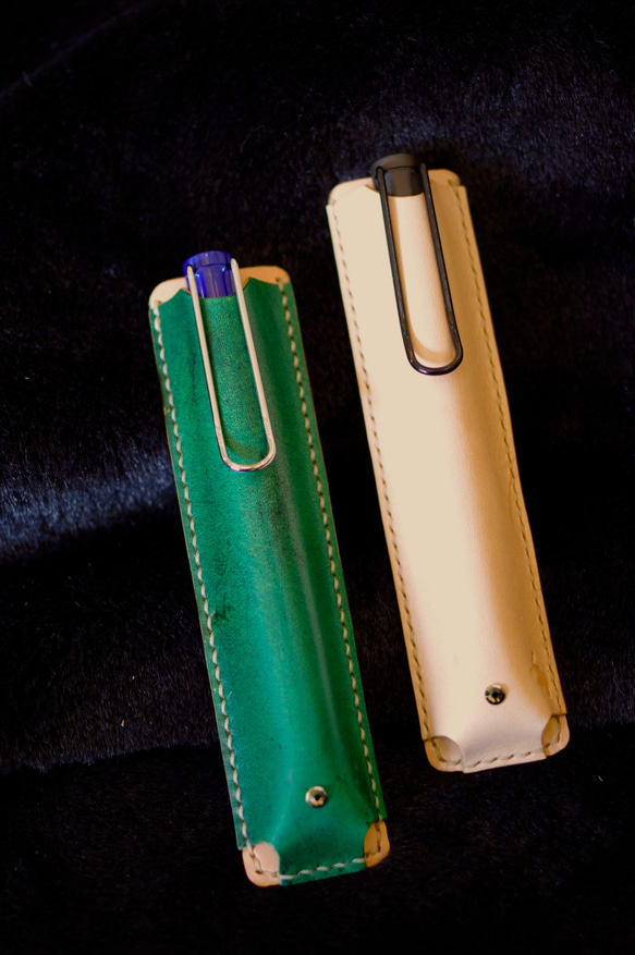 ヌメ革手作りペンケース　（緑） 4枚目の画像