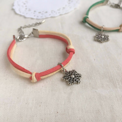 Handmade Simple Stylish Snowflake Bracelets –Christmas red 4枚目の画像