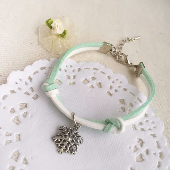 Handmade Simple Stylish Snowflake Bracelets –light green 3枚目の画像