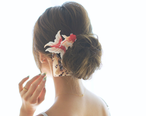 ヘアアクセサリー 髪飾り ヘア飾り 舞台衣装 ステージ衣装