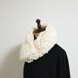 柔軟蓬鬆的♡綿羊圍巾 第4張的照片