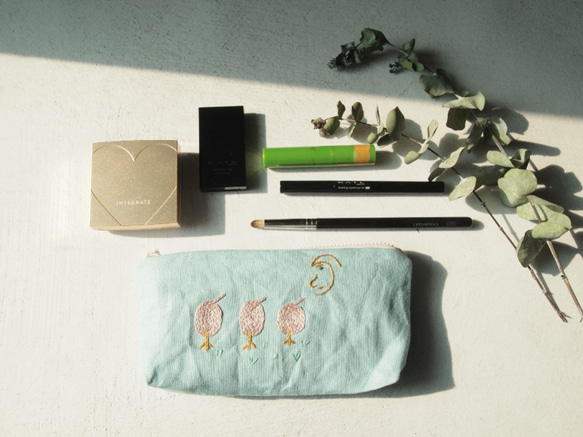 櫻樹與妖精 刺繡棉麻萬用包 第1張的照片