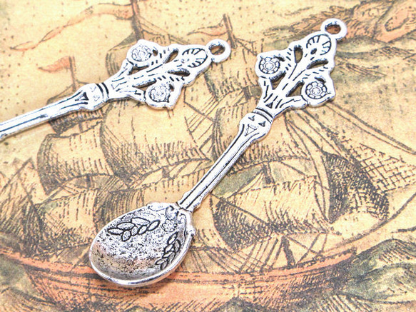 スプーン　彫金細工アンティーク 作家 出澤麻衣子 katanuki ティースプーン（真鍮） ¥6,050 大人
