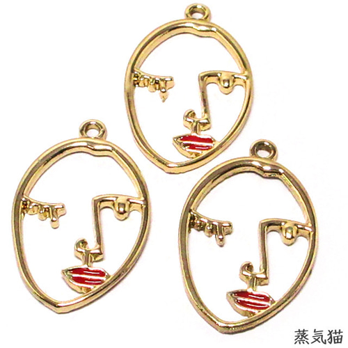 フェイスチャーム ゴールド 4個【赤い唇 顔 リップ ピアス イヤリング  