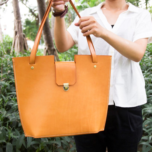 森下ツリーSENSIASHU。ハンド六角形のトートバッグ。イタリア野菜