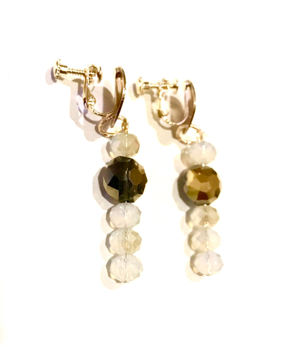 ゴールドプレートとキラキラグラスイヤリング♬ゴールド☆petite Lila☆ 2枚目の画像