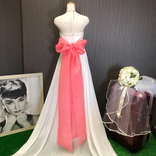 花嫁さん 薔薇 エンパイア ウエディングドレス 妊婦さん 可愛い 花嫁さん 薔薇 エンパイア ウエディングドレス 妊婦さん 可愛い