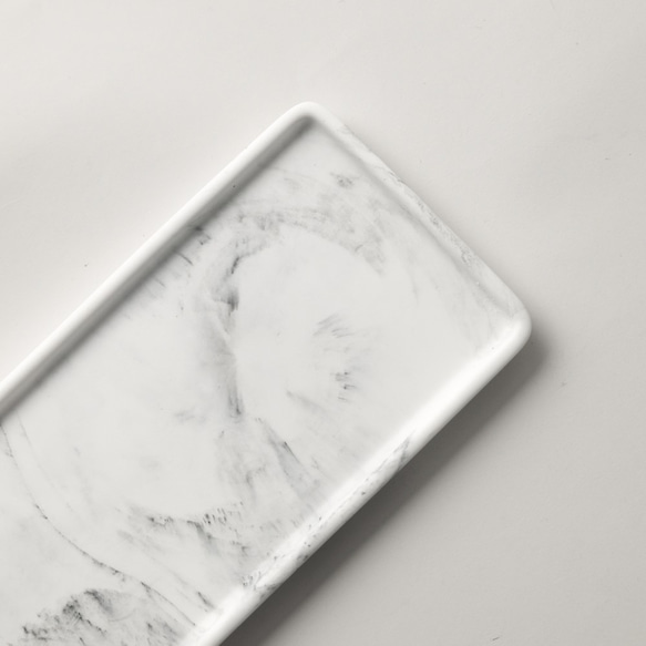 大理石。置物盤『長盤』。白 第2張的照片