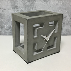 コンクリート置き時計 D-type　-コンクリート/モルタル/セメント雑貨- 3枚目の画像
