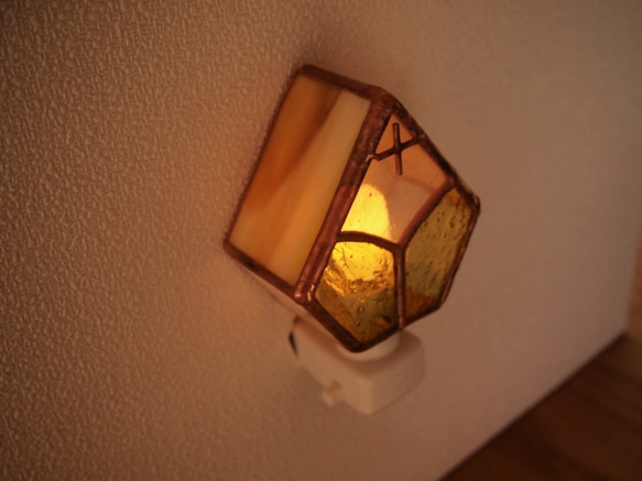 “教堂：春光”室內燈（僅在日本和台灣銷售） 第7張的照片
