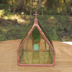 “教堂綠色日”綠色燭台彩繪玻璃 第8張的照片