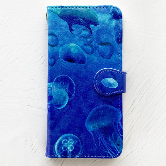 藍色水母筆記本型iPhone保護殼兼容所有型號水母海夏季水母iPhone14 第2張的照片