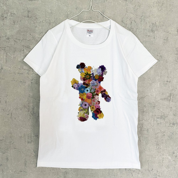 FLOWER BEAR Tシャツ（women）1 花 クマ くま 1枚目の画像