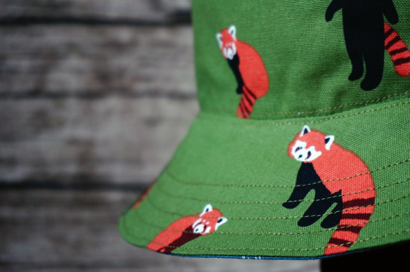 雙面用小熊貓併森林樹木漁夫帽 (Reversible Hat) 第5張的照片