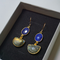 【k14gf】 sapphire × labradroite earrings　成功をもたらすサファイアとラブラドライト 1枚目の画像