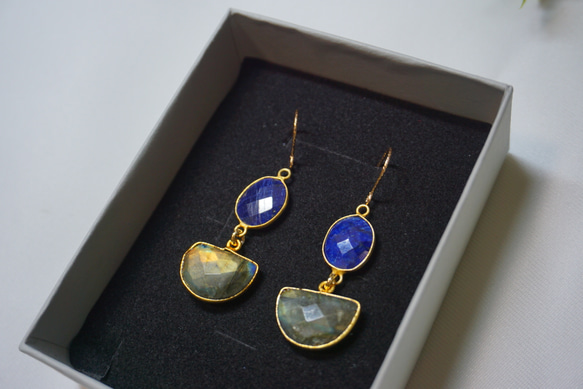 【k14gf】 sapphire × labradroite earrings　成功をもたらすサファイアとラブラドライト 1枚目の画像