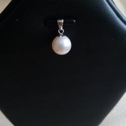 8mm akoya pearl with 18k white gold clasp, good luster 第2張的照片