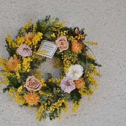 バラとミモザのwreath 2枚目の画像