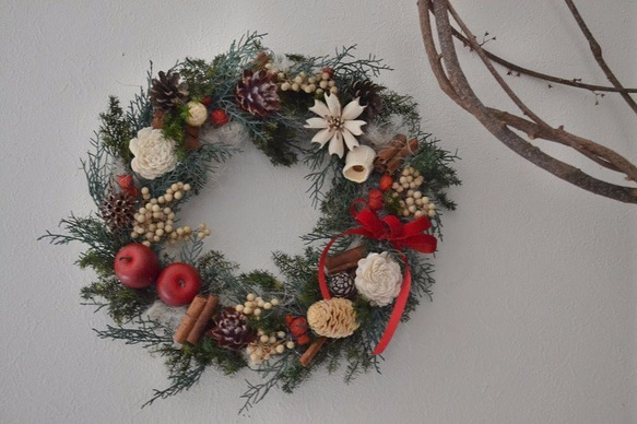 木の実のクリスマスwreath 5枚目の画像