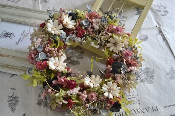 コスモス畑のwreath 2枚目の画像