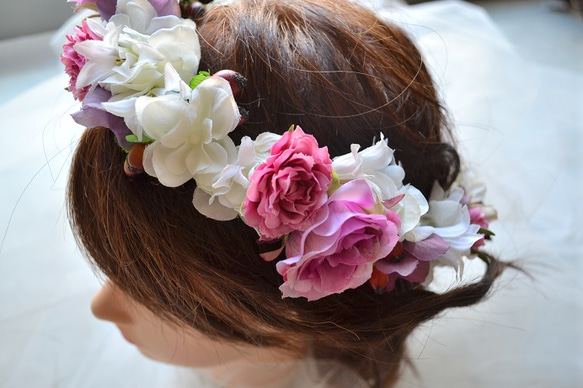 ローズの赤紫な花冠＊ブートニア 5枚目の画像