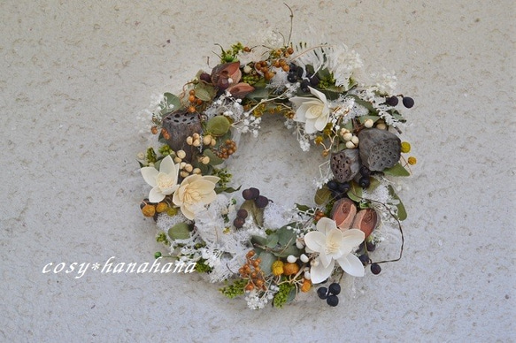 冬の花ホワイトwreath 1枚目の画像